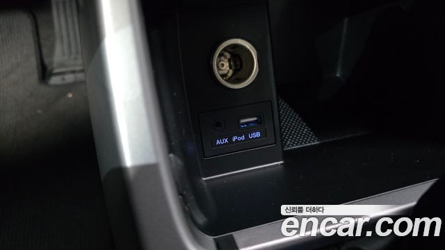 Hyundai AVANTE 2015 — photo 19