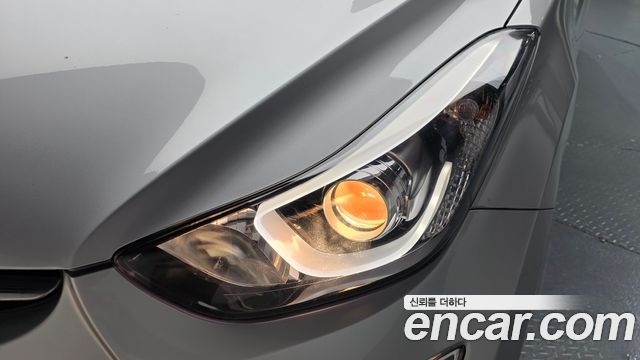 Hyundai AVANTE 2015 — photo 8