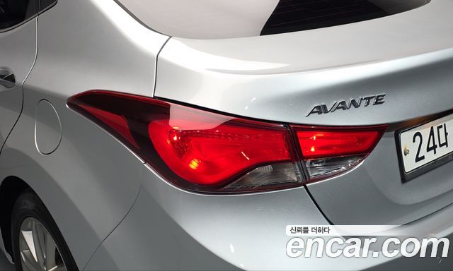Hyundai AVANTE 2015 — photo 9