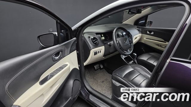 Renault Korea QM3 2019 — photo 10