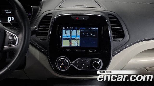 Renault Korea QM3 2019 — photo 14