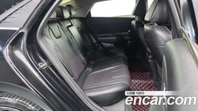 Hyundai AVANTE 2021 — photo 12