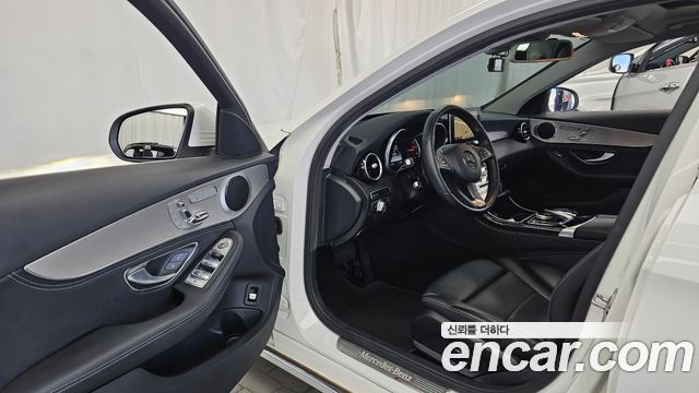 Mercedes-Benz C-Class 2016 — photo 10
