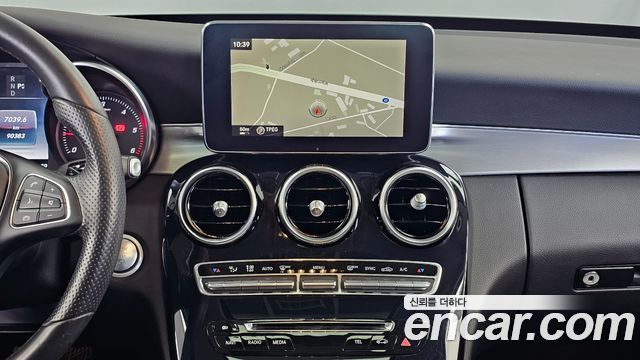 Mercedes-Benz C-Class 2016 — photo 14