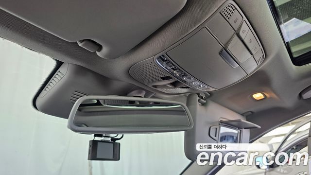 Mercedes-Benz C-Class 2016 — photo 17