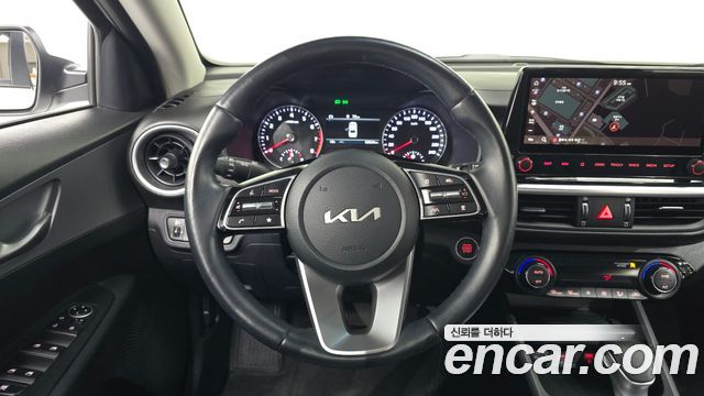 Kia K3 2022 — photo 13