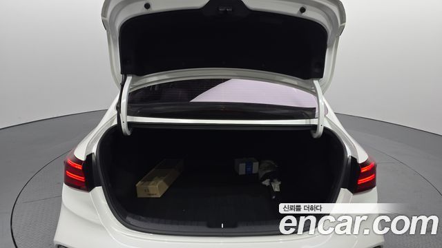 Kia K3 2022 — photo 20