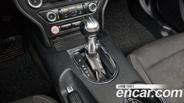 Ford Mustang 2016 — photo 9