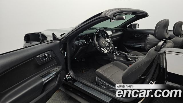 Ford Mustang 2016 — photo 10