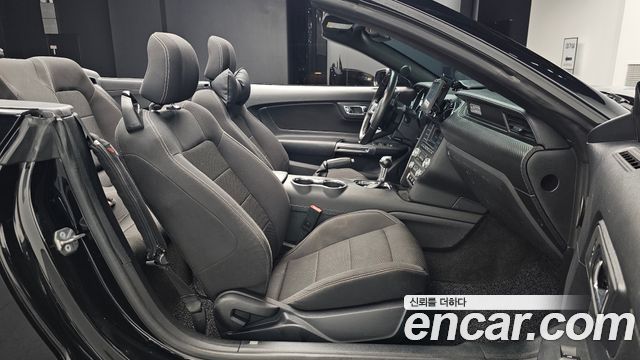 Ford Mustang 2016 — photo 12