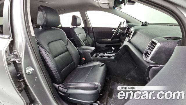 Kia Sportage 2022 — photo 18
