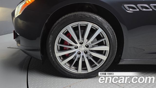 Maserati Quattroporte 2016 — photo 5