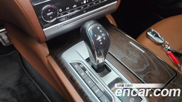 Maserati Quattroporte 2016 — photo 9