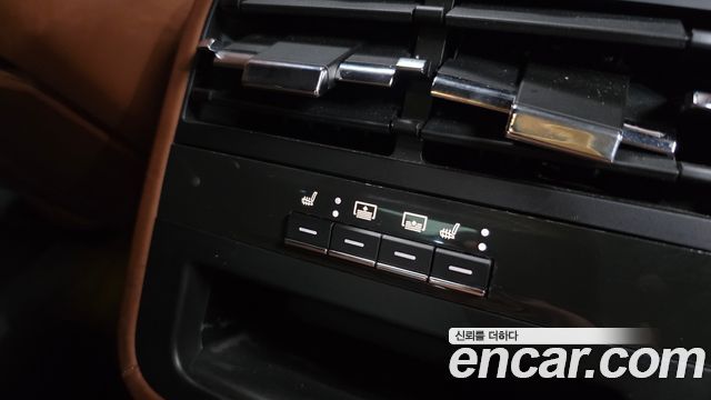 Maserati Quattroporte 2016 — photo 19