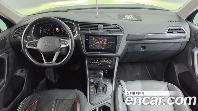 Volkswagen Tiguan 2022 — photo 10