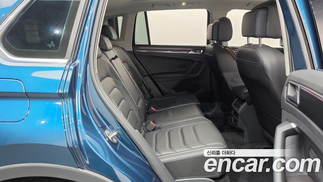 Volkswagen Tiguan 2022 — photo 17