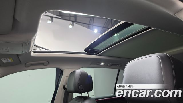 Volkswagen Tiguan 2022 — photo 24