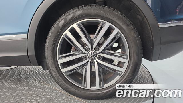 Volkswagen Tiguan 2022 — photo 7