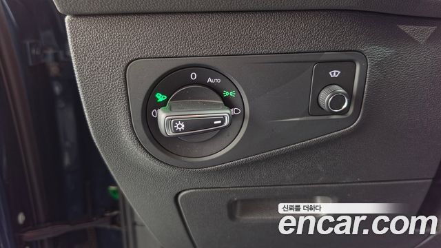 Volkswagen Tiguan 2022 — photo 29