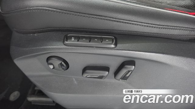 Volkswagen Tiguan 2022 — photo 31