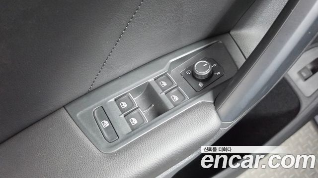Volkswagen Tiguan 2022 — photo 38