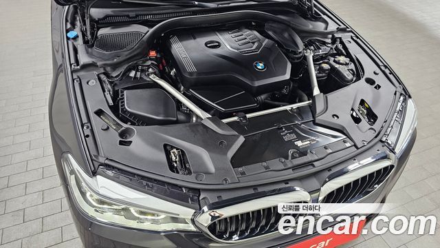 BMW 5-Series 2020 — photo 6