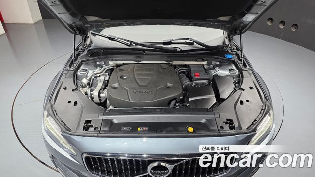 Volvo V90 2018 — photo 6
