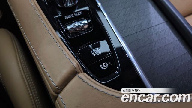 Volvo V90 2018 — photo 17