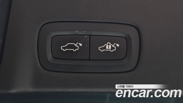 Volvo V90 2018 — photo 19