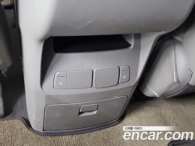 Kia Canival 2018 — photo 13