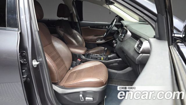 Kia Sorento 2015 — photo 17
