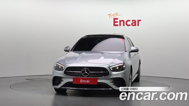 Mercedes-Benz E-Class 2022 — photo 3