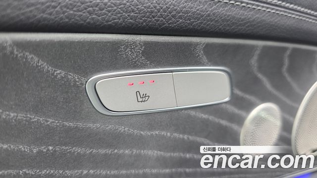 Mercedes-Benz E-Class 2022 — photo 30