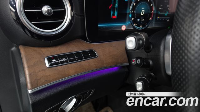Mercedes-Benz E-Class 2018 — photo 25