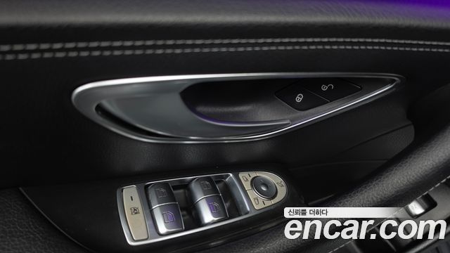 Mercedes-Benz E-Class 2018 — photo 26
