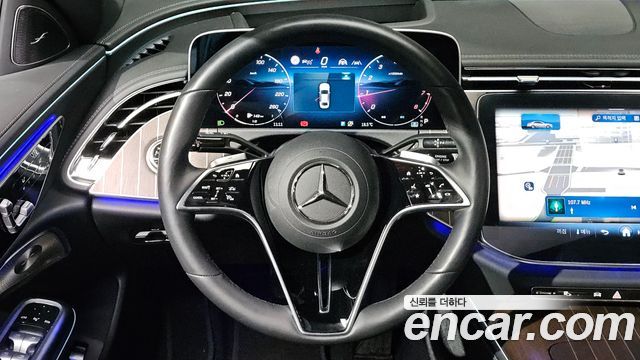 Mercedes-Benz E-Class 2024 — photo 19