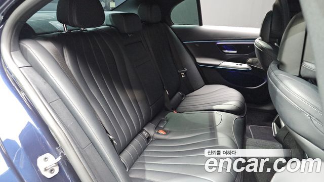 Mercedes-Benz E-Class 2024 — photo 22