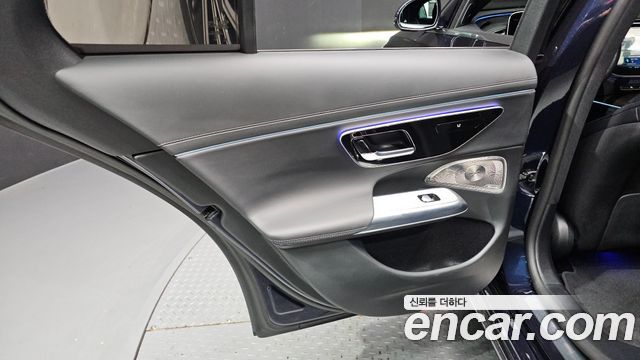 Mercedes-Benz E-Class 2024 — photo 15