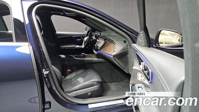Mercedes-Benz E-Class 2024 — photo 16