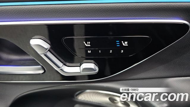 Mercedes-Benz E-Class 2024 — photo 29