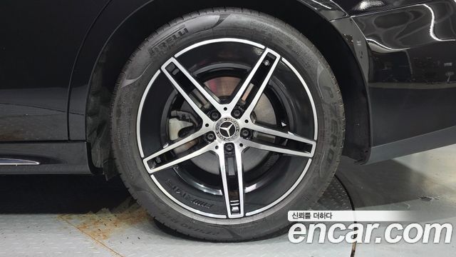 Mercedes-Benz E-Class 2024 — photo 5