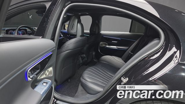 Mercedes-Benz E-Class 2024 — photo 21