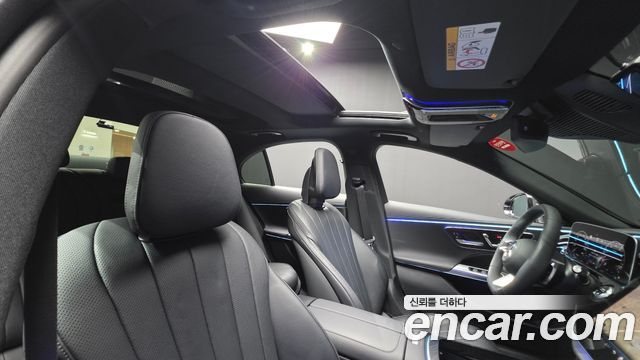 Mercedes-Benz E-Class 2024 — photo 26
