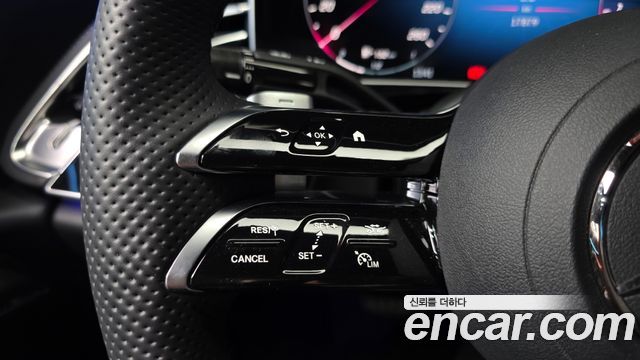 Mercedes-Benz E-Class 2024 — photo 30