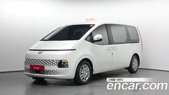Hyundai Staria 2022 — photo 1
