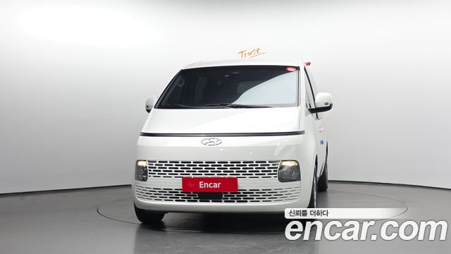 Hyundai Staria 2022 — photo 3