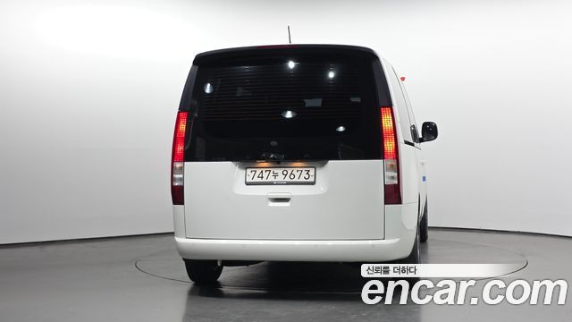 Hyundai Staria 2022 — photo 4