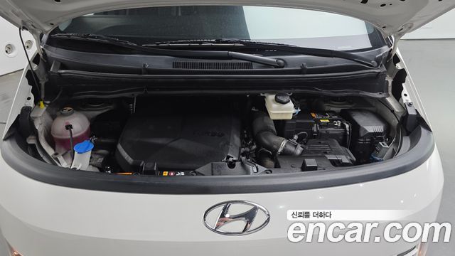Hyundai Staria 2022 — photo 6