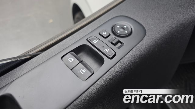 Hyundai Staria 2022 — photo 19