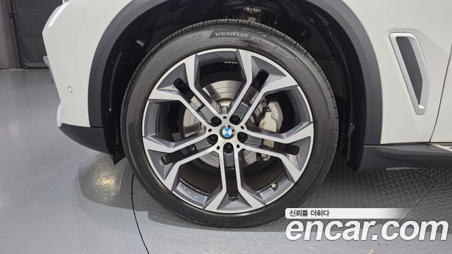 BMW X5 2022 — photo 5